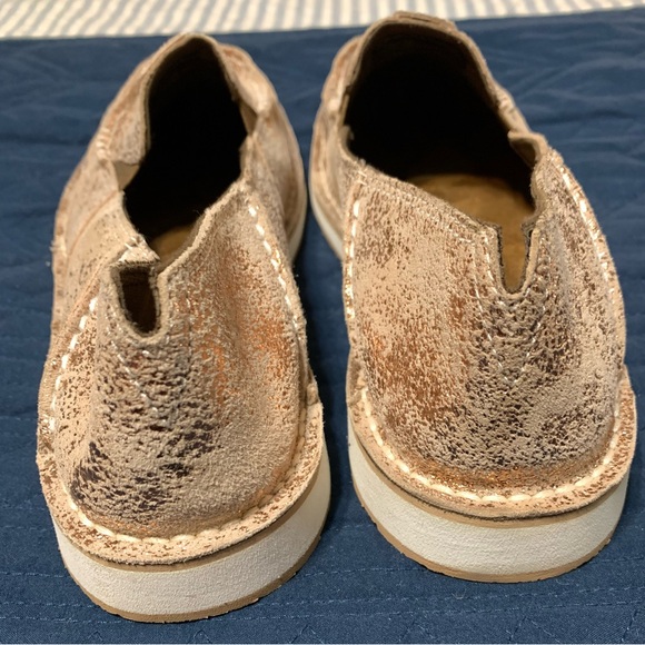 Ariat loafers, peachy, copper, shiny - In great condition, leather uppers. 8.5 - Picture 4 of 6